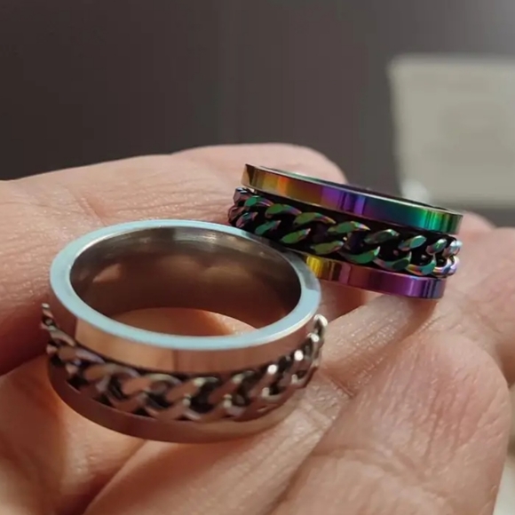 8mm men or womens stainless steel rainbow spinner ring size 6 to 12 available - Picture 3 of 5